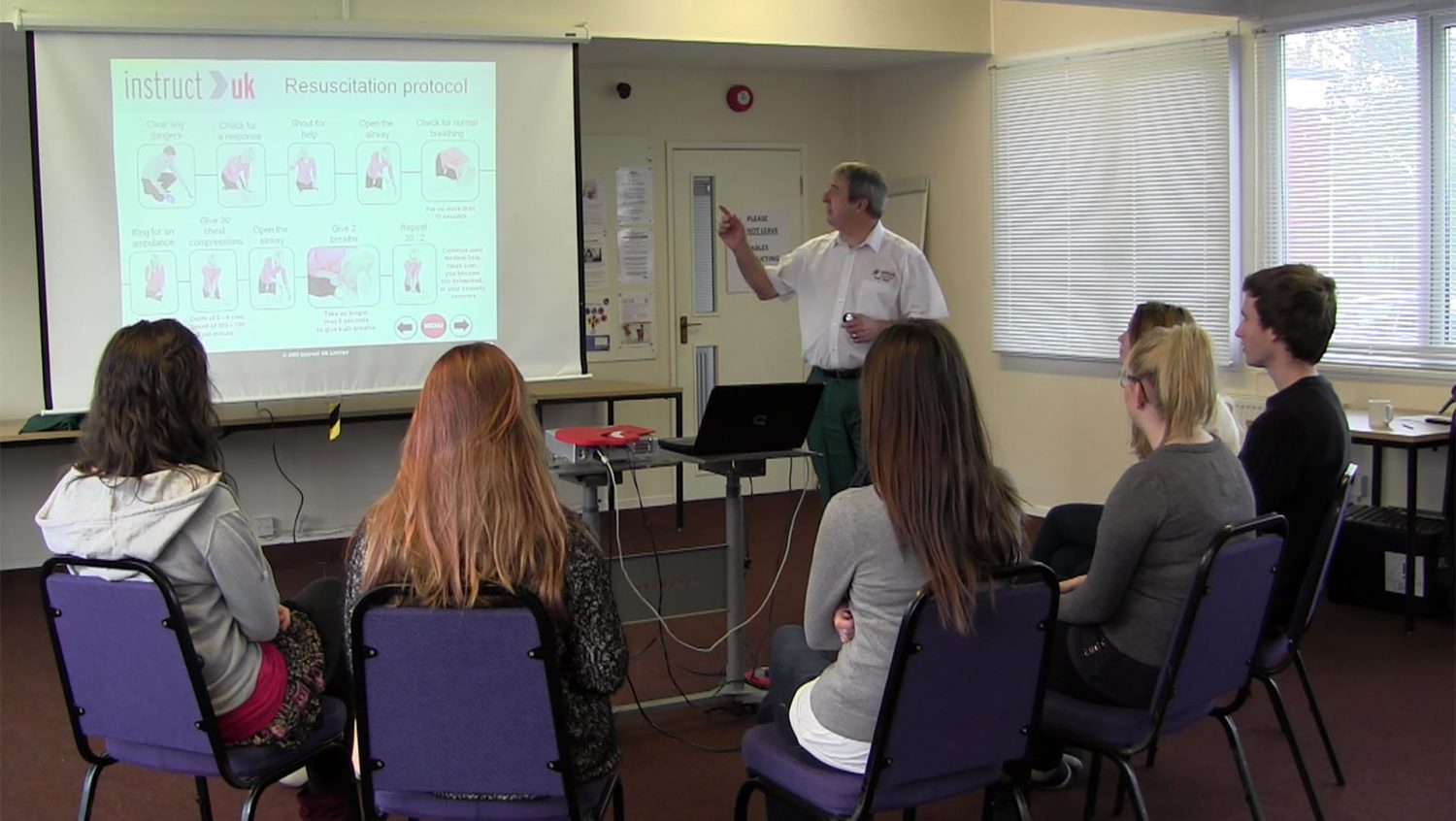 Emergency First Aid at Work Level 2